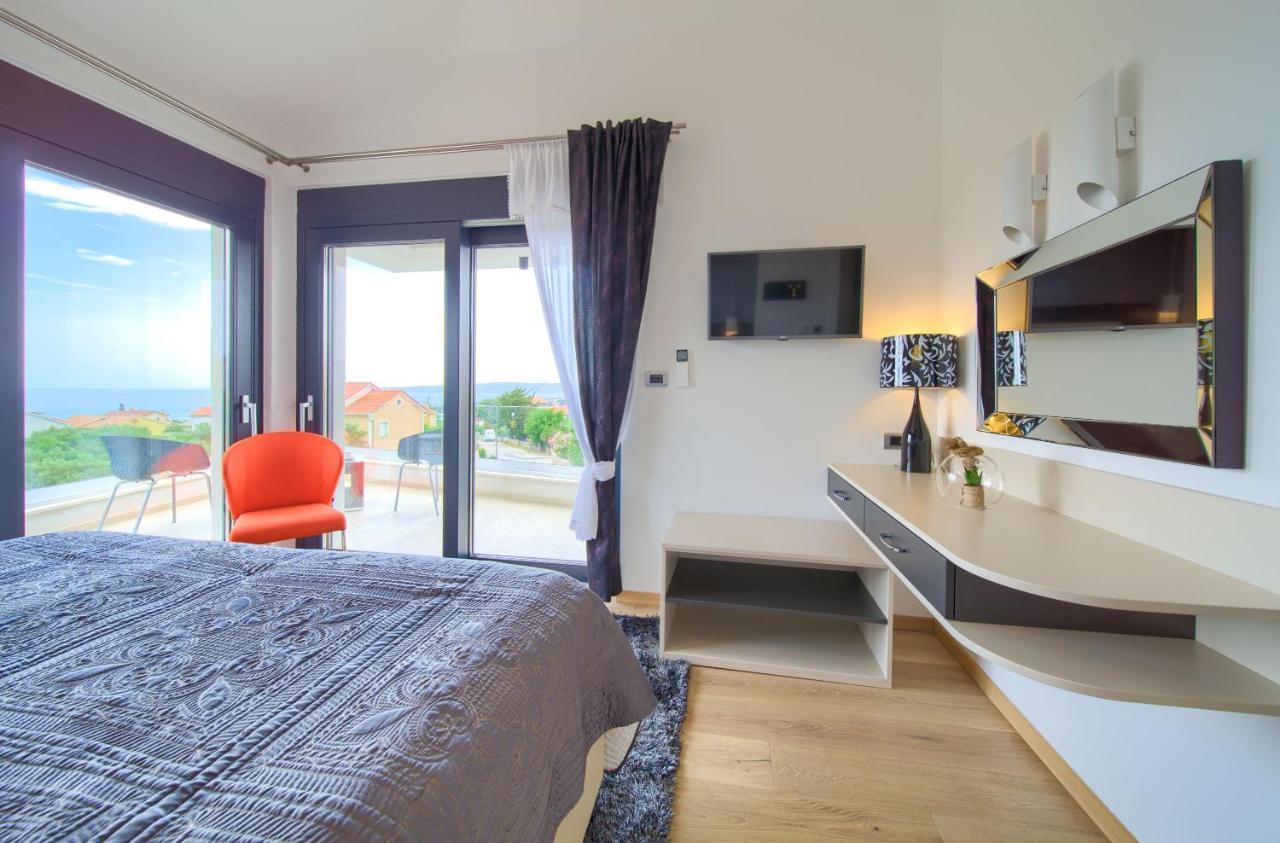 Ela - Town Krk Villa *